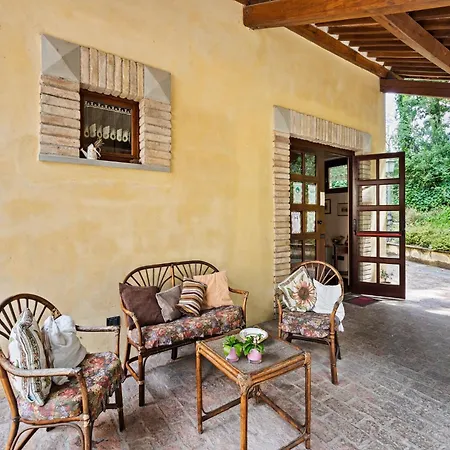 House In Umbria With Pool & Garden Views